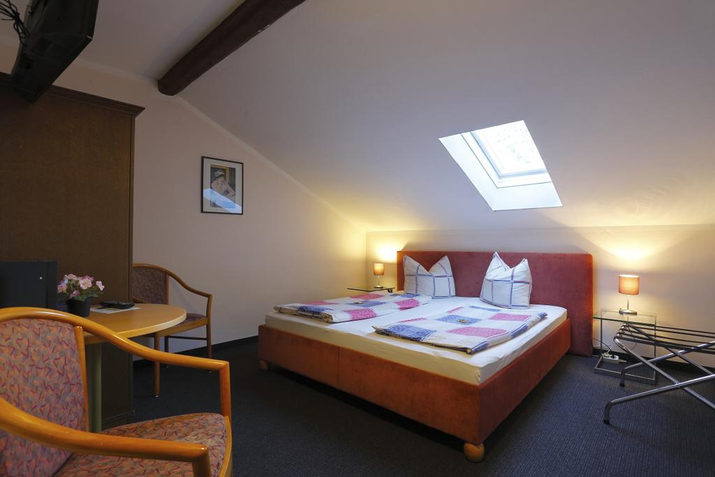 Alpen.Adria.Stadthotel Клагенфурт Екстериор снимка
