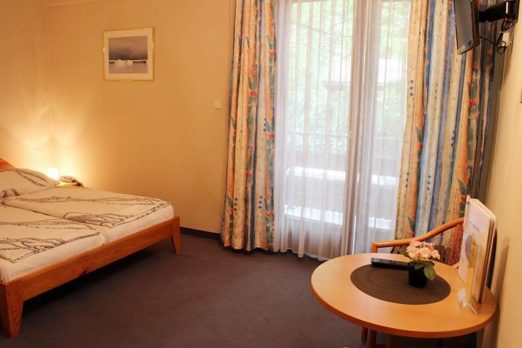 Alpen.Adria.Stadthotel Клагенфурт Екстериор снимка