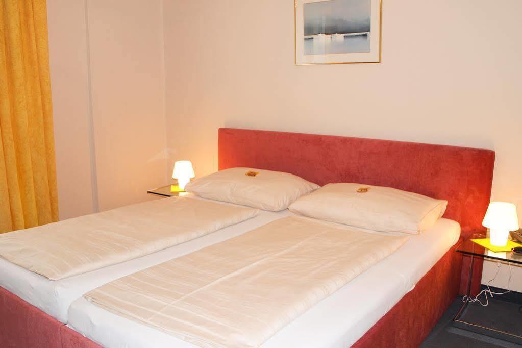 Alpen.Adria.Stadthotel Клагенфурт Екстериор снимка